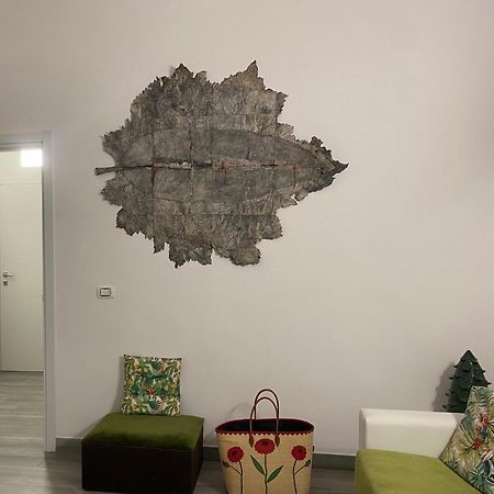 Iris Apartment, Comfort E Stile Nel Cuore Di Bisceglie Eksteriør bilde